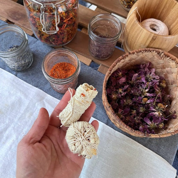 Adult workshop Floral Bundle Dyeing & Eco Printing